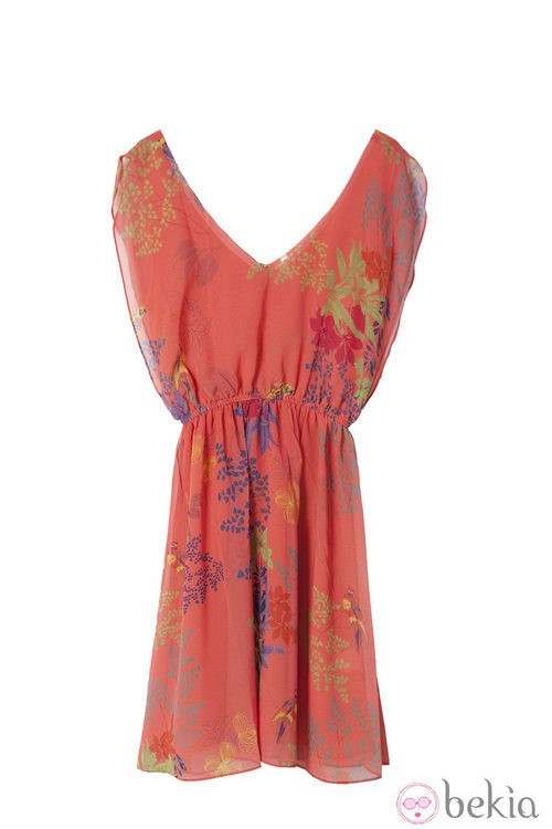 Vestido coral de la colección primavera/verano 2014 de Lavand