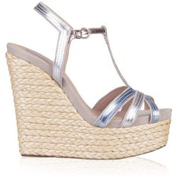 Sandalias de cuña de la colección primavera/verano 2014 de Pura López