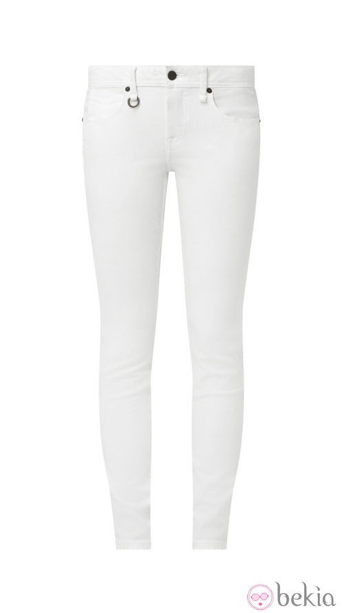 Pantalón blanco de la colección primavera/verano 2014 de Burberry Brit