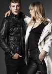 Suki Waterhouse y George Barnett, embajadores de la línea 'Ready to Wear' de Burberry Brit 
