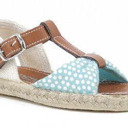 Sandalia estampada de la colección primavera/verano 2014 de Conguitos
