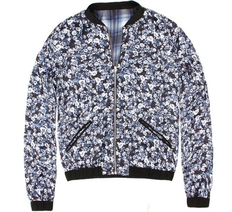 Chaqueta reversible de flores de la línea 'Índigo Revolution' de Bershka en 2014