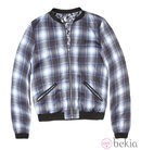 Chaqueta reversible de cuadros de la línea 'Índigo Revolution' de Bershka en 2014