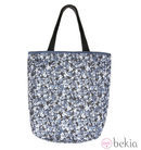 Bolso reversible de flores de la línea 'Índigo Revolution' de Bershka en 2014