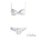 Conjunto de lencería estampado de flores de la colección para primavera 2014 de Yamamay