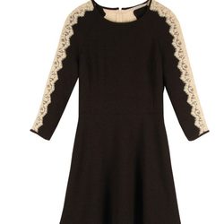 Vestido liso con manga de encaje de la colección primavera/verano 2014 de Rachel Roy