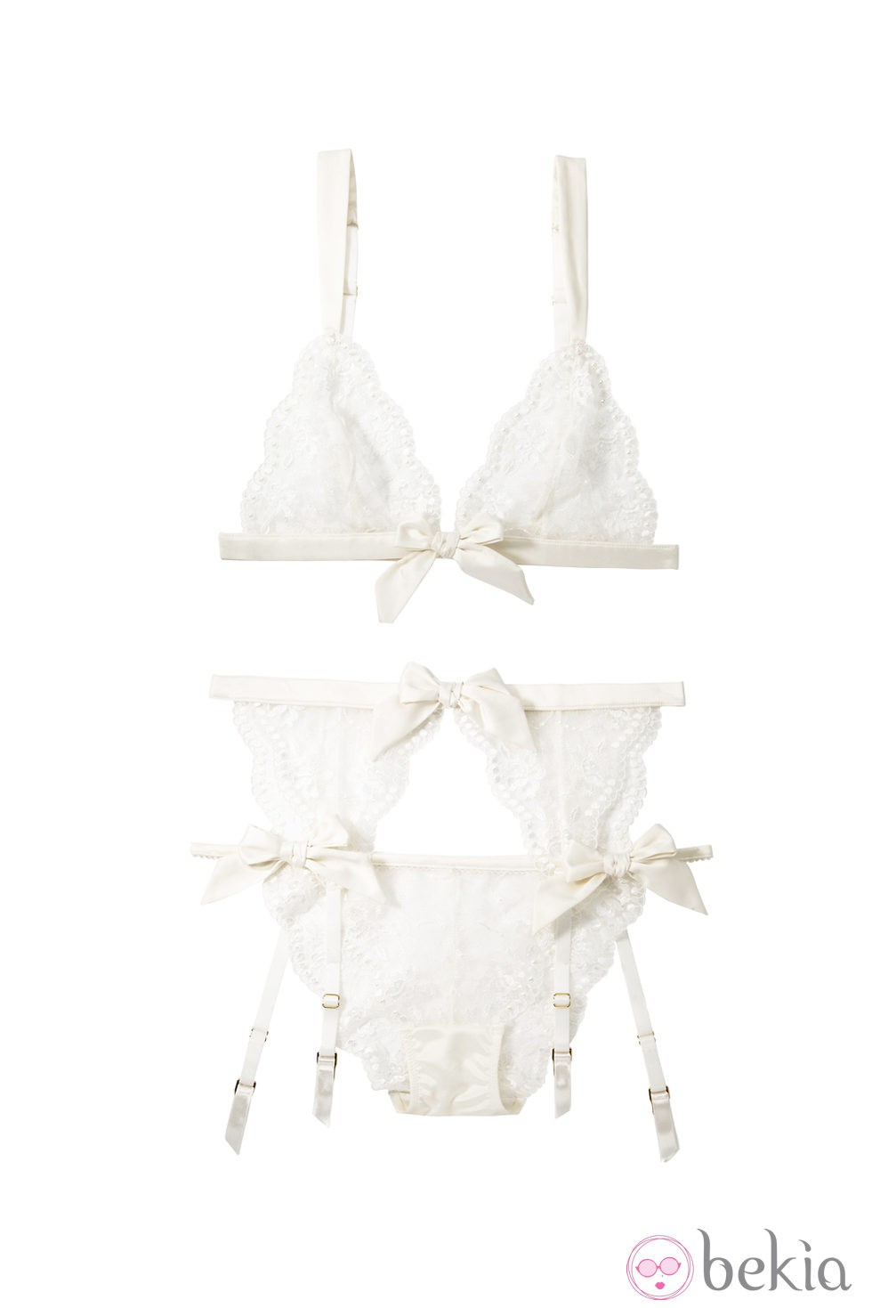 Conjunto de encaje con liga de la colección 'OUI' de Etam para novias 2014
