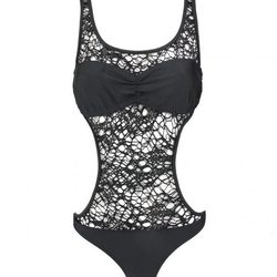 Trikini negro de red de la colección de baño de Bershka 2014