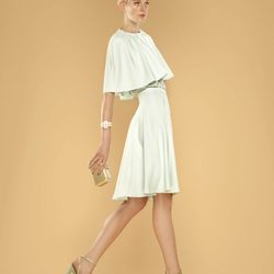 Vestido con maxi-volante verde menta de la colección 'Dolores Promesas Resort' para primavera/verano 2014