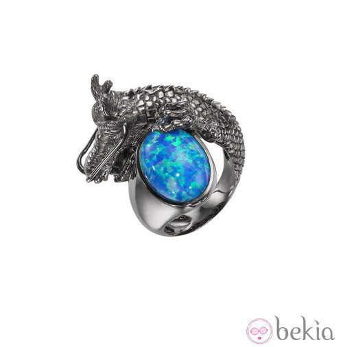 Anillo de dragón inspirado en 'Maléfica' de Crow's Nest