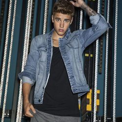 Justin Bieber posando para Adidas y su línea NEO 2014