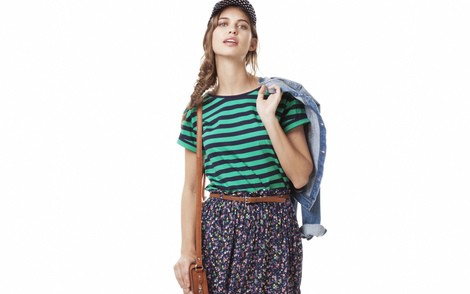 Conjunto de falda vaporosa y camiseta de rayas de la colección para primavera 2014 de Springfield