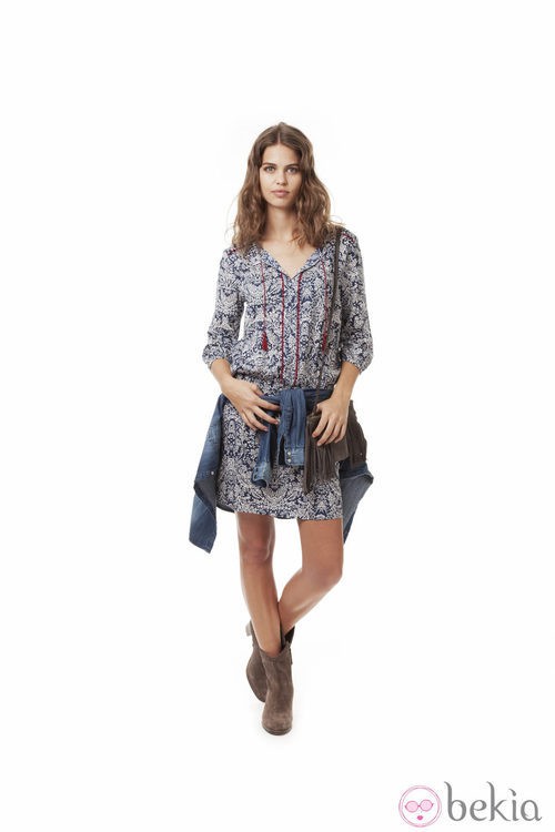 Vestido con estampado jacquard de la colección para primavera 2014 de Springfield