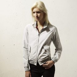 Chaqueta G9 en color hielo de la colección primavera/verano 2014 de Baracuta