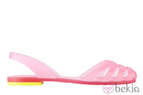 Sandalia de goma rosa de la colección de verano 2014 de Igor