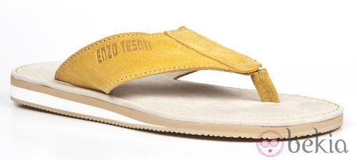 sandalia de caballero color amarillo de la primavera/verano 2014 de Enzo Tesoti
