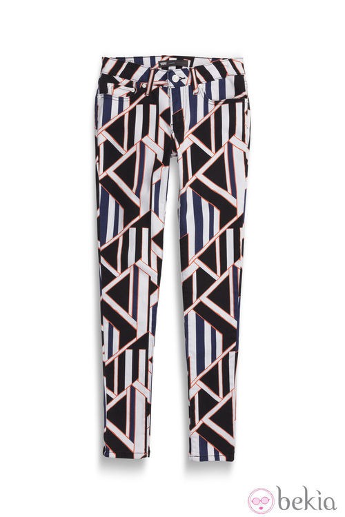 Pantalón de pitillo con estampado geométrico de la colección primavera/verano 2014 de Levi's