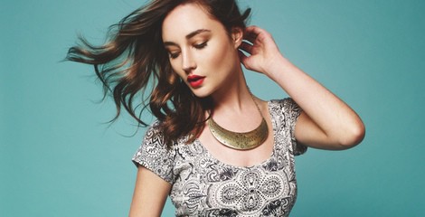 Vestido paisley blanco y negro de la colección primavera/verano 2014 de Paramita