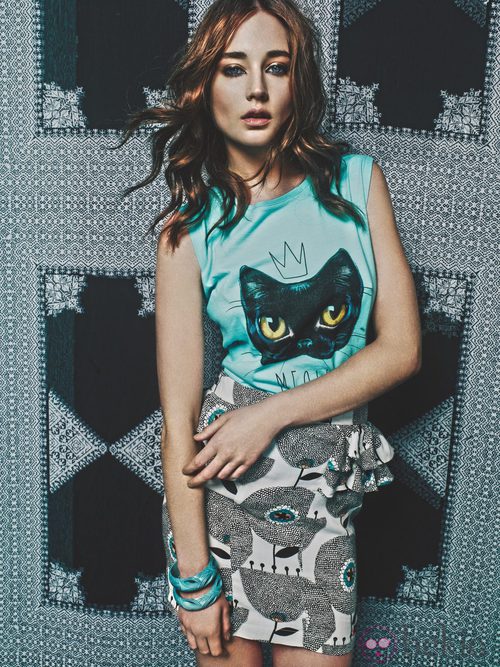 Conjunto de camiseta y falda en turquesa de la colección primavera/verano 2014 de Paramita