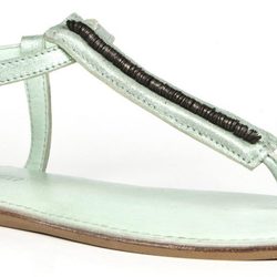 Sandalia de dedo en verde menta de la colección femenina de Enzo Tesoti 2014