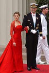 Letizia Ortiz con un vestido de Lorenzo Caprile 