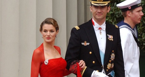 Letizia Ortiz con un vestido de Lorenzo Caprile 