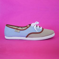 Zapatilla de lunares de la colección para verano 2014 de Victoria