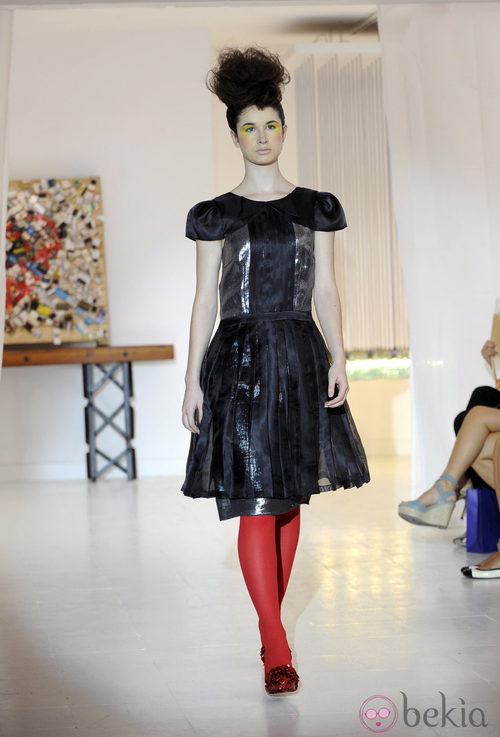 Vestido negro de Josep Font, colección primavera 2012