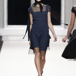 Diseño azul de Jesús del Pozo en Cibeles, colección primavera de 2012
