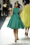 Vestido verde con vuelo de Duyos para primavera 2012 en Cibeles 2011
