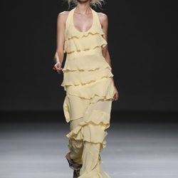 Vestido amarillo de noche de Teresa Helbig, colección primavera de 2012