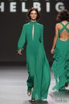 Carmen Kass desfila para Teresa Helbig, colección primavera de 2012