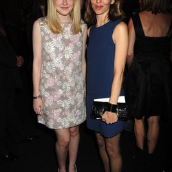 Dakota Fanning y Sofia Coppola en el desfile de Marc Jacobs, colección primavera de 2012