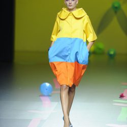 Propuesta tricolor de Agatha Ruiz de la Prada en Cibeles