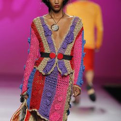 Chaqueta y falda en varios tonos de Montesinos, colección primavera 2012