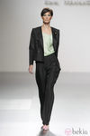 Traje de chaqueta de Kina Fernández en Cibeles, colección primavera de 2012