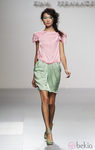Vestido bicolor de Kina Fernández en Cibeles, colección primavera de 2012