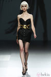 Vestido corsé de Maya Hansen en Cibeles, colección de primavera de 2012