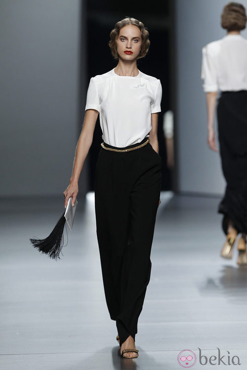 Pantalón ancho de Juanjo Oliva en Cibeles, colección primavera de 2012
