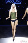 Corsé verde de Montse Bassons en Cibeles