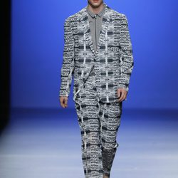 Traje estampado de la línea masculina de Martin Lamothe en Cibeles