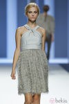 Vestido gris de la colección primavera 2012 de Sita Murt en Cibeles