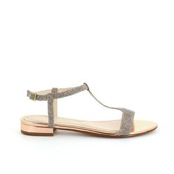 Zapatos bajos para primavera/verano 2014 de Fosco