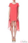Vestido asimétrico en coral de la Colección Crucero 2014 de Poète