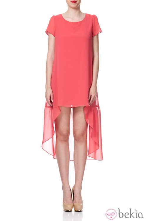 Vestido asimétrico en coral de la Colección Crucero 2014 de Poète