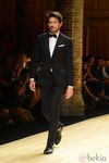 Andrés Velencoso desfilando para Mango 080 Barcelona Fashion otoño/invierno 2014