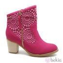 Botín campero fucsia de Refresh para verano 2014