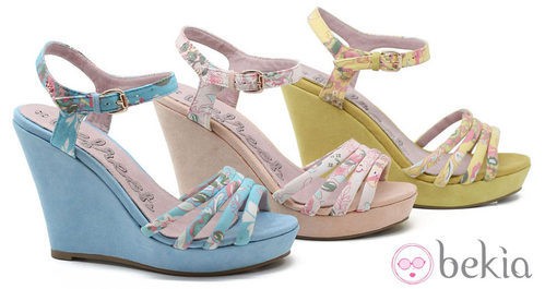 Sandalias de cuña en tonos pastel de Refresh para verano 2014