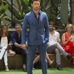 Traje azul de Emidio Tucci para primavera/verano 2015