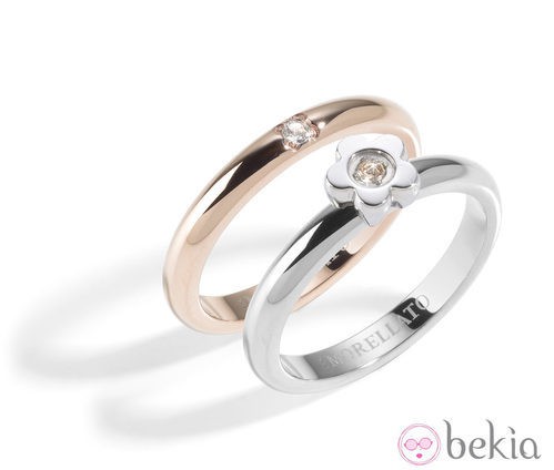 Anillos de oro rosa y acero con flor y mariposa de la colección 'Love Rings' de Morellato